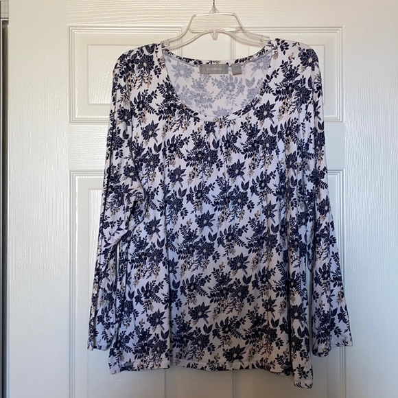 Liz Claiborne Top - Picture 1 of 3